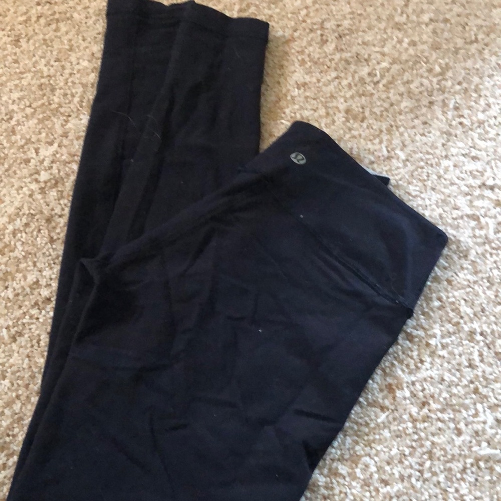 Lululemon leggings.